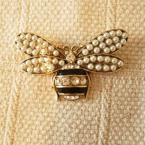 Stunning bumble bee brooch by Pink Linen